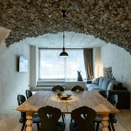 Grotta Bàlzer Apartment *