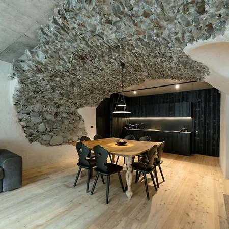 Apartment Grotta Bàlzer